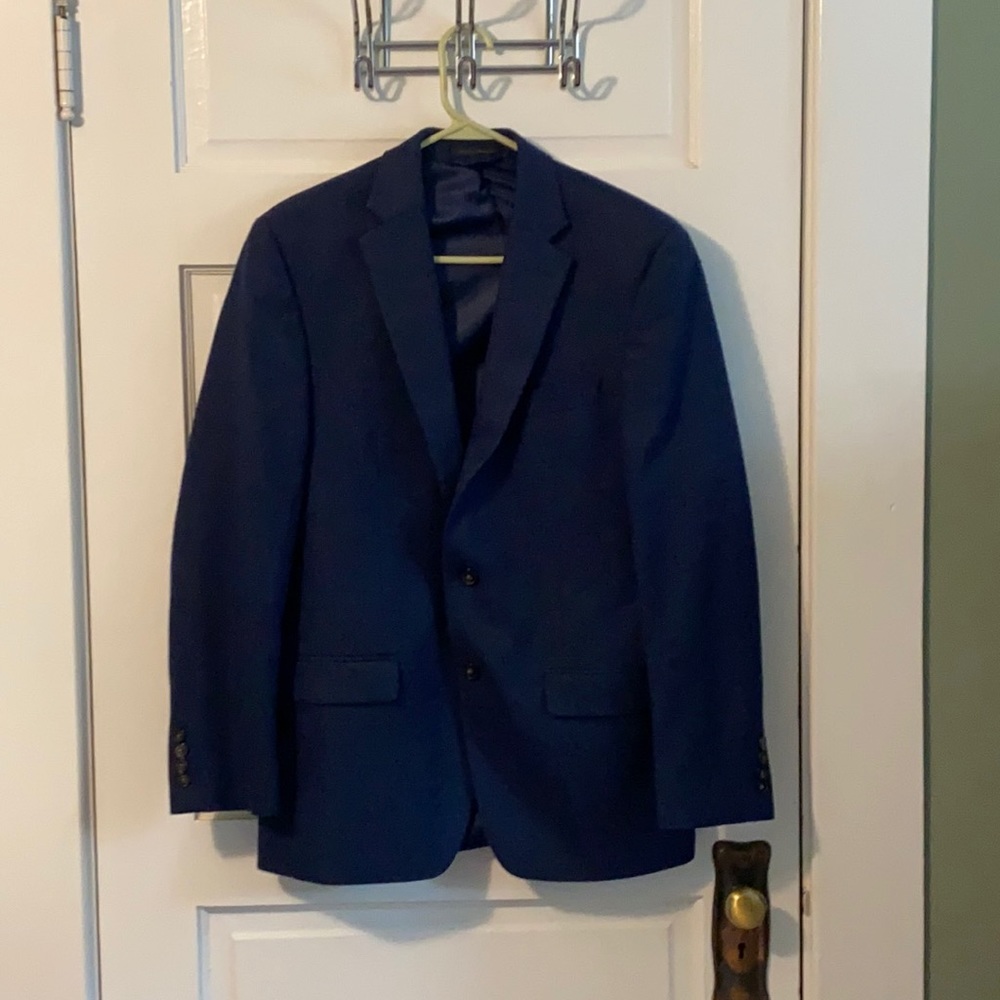 A navy blue Chaps sports coat, in good condition.
